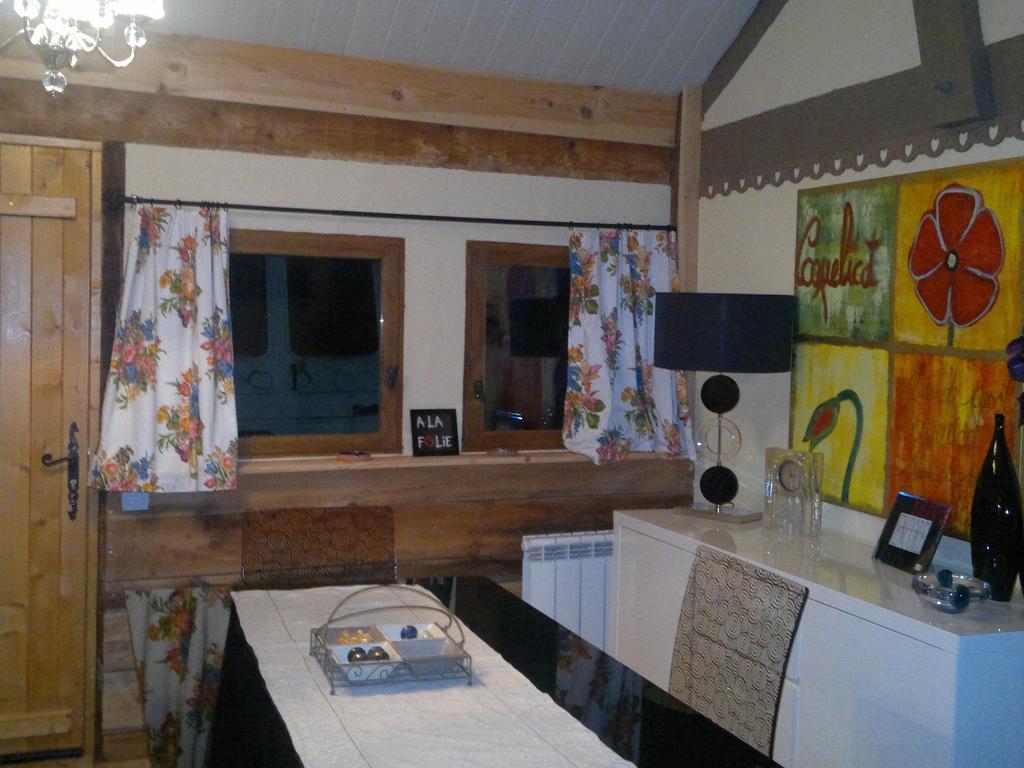 La Rolandiere Faverges-de-la-Tour Habitación foto